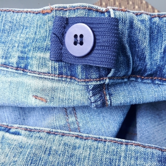 2/$35 Sale THYME Maternity Jeans Flare bottoms.  Size S - Picture 8 of 13